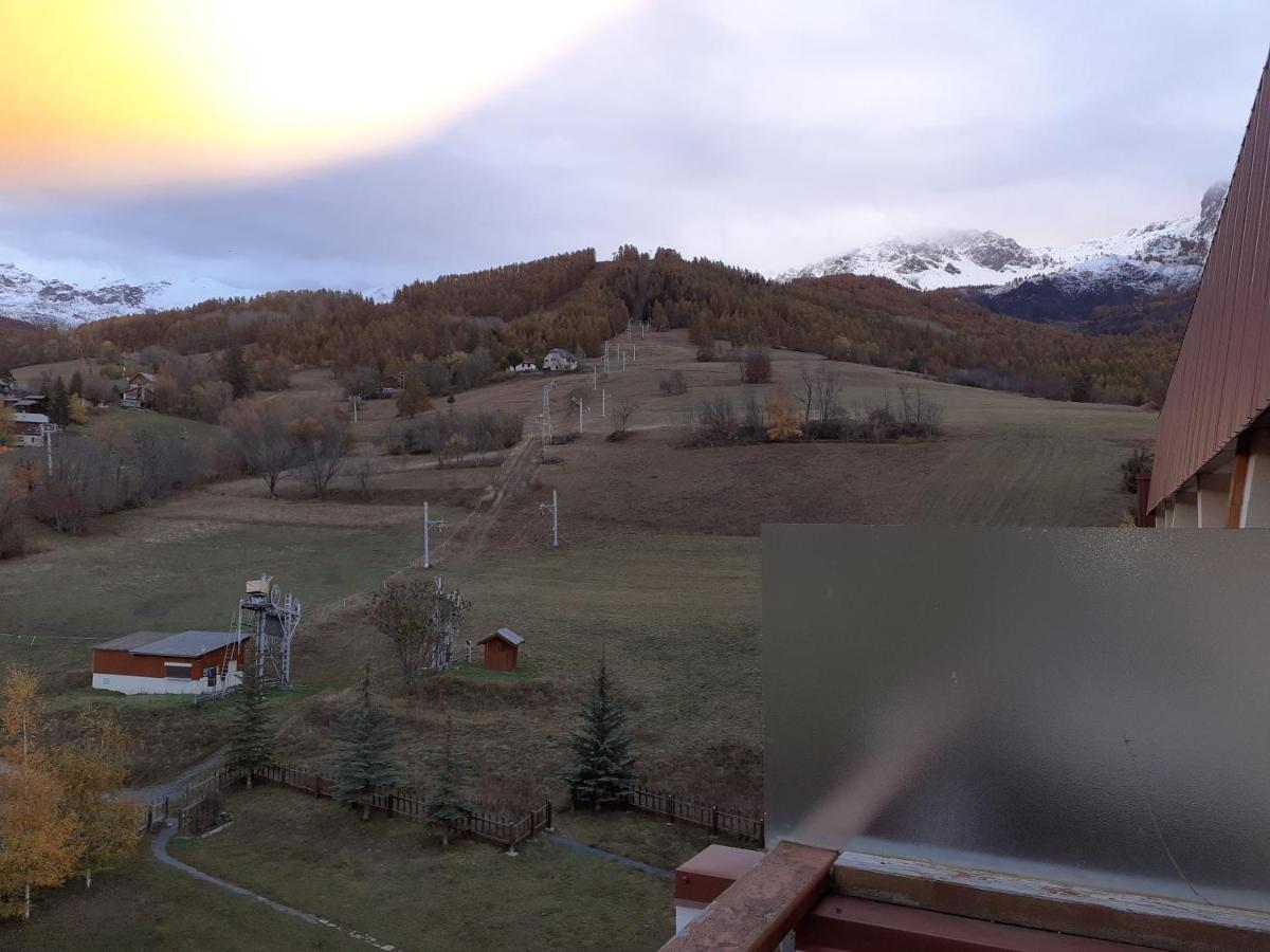 Appartement 2 Ch 40 M2 Au Pied Des Pistes De Ski Enchastrayes 外观 照片